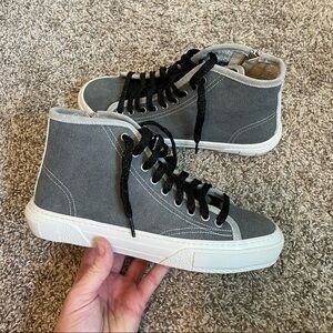 P448. Sally Grey high top platform sneakers size 38 / 7.5